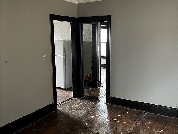 5th image of 13301 4th Ave