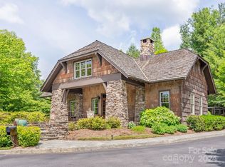 10 Southcliff Pkwy #3, Fairview, NC 28730