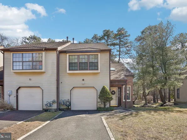 29 Augusta Ct, Marlton, NJ 08053