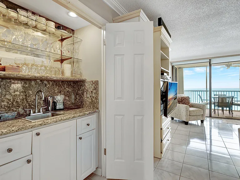 840 Ocean Dr #806 — Photo 24