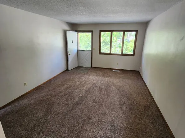 307 S 2nd St #2, Clinton, MO 64735