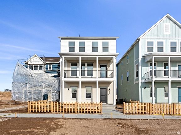 4th image of 1227 N 1875 W Unit 213