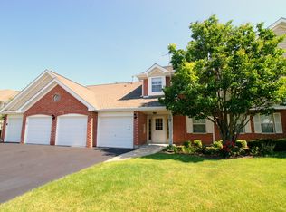 2904 Heatherwood Dr #19092, Schaumburg, IL 60194