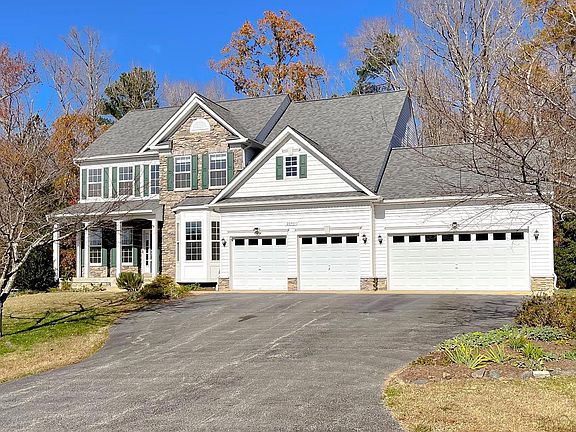 2nd image of 20907 Governors Mill Ct