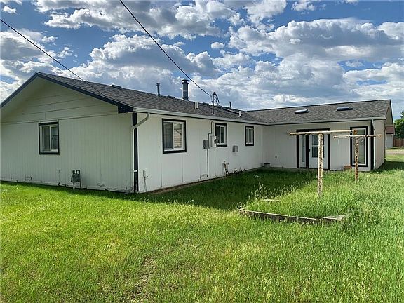 3rd image of 208 35th St