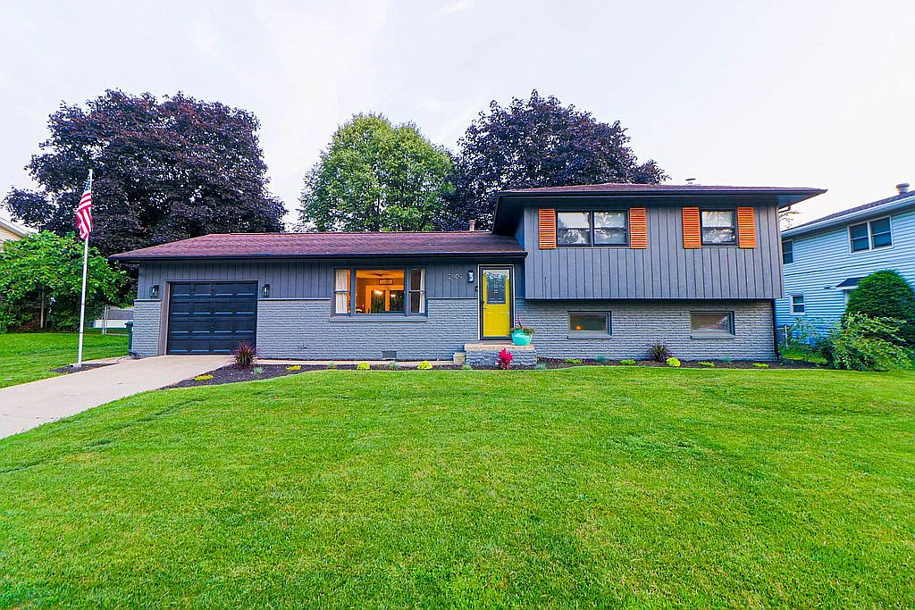 2409 Elizabeth St photo 1