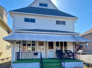 923 Wood St, Scranton, PA 18508