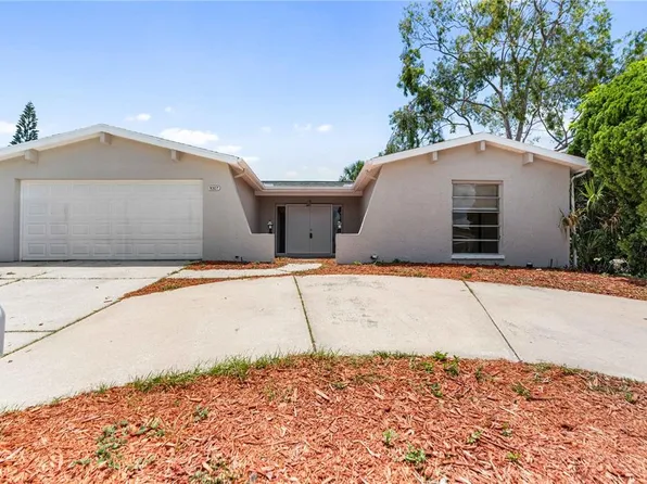 9307 Richwood Ln, Port Richey, FL 34668