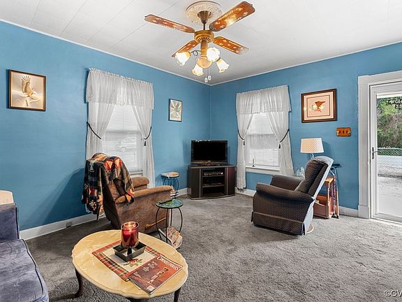 5th image of 2914 Irisdale Ave