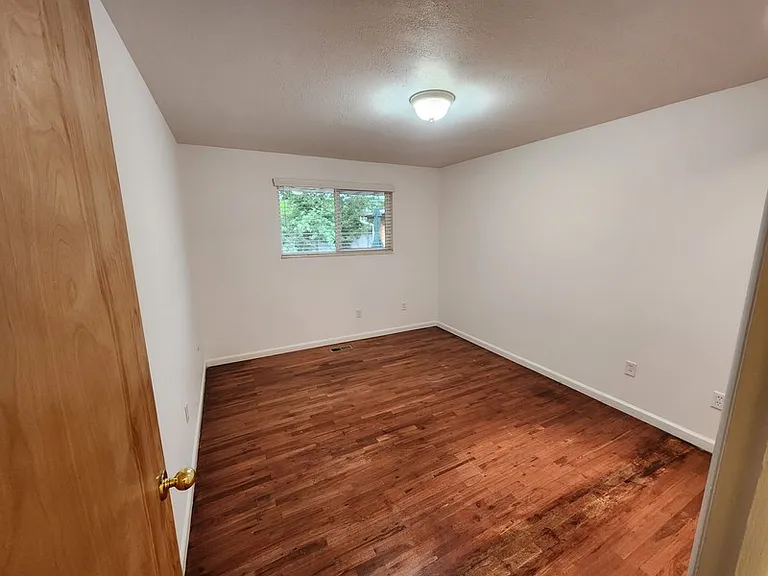 370 N F St #1 — Photo 6