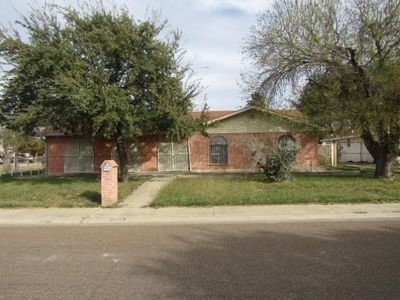 353 E Dakota, Laredo, TX, 78041