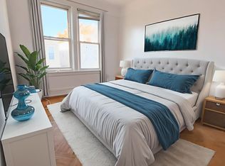 32-52 45th St #2R, Astoria, NY 11103