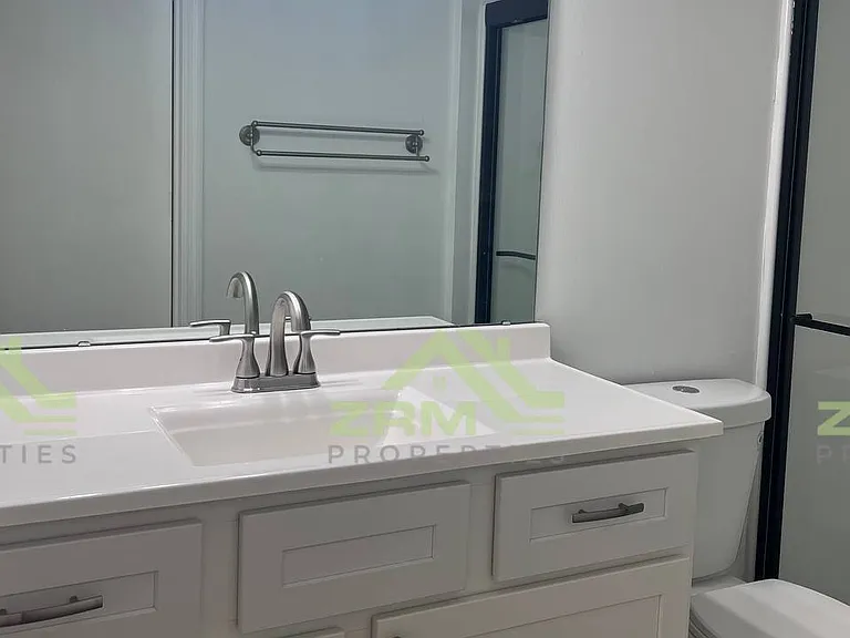 509 Monroe St #4 — Photo 8