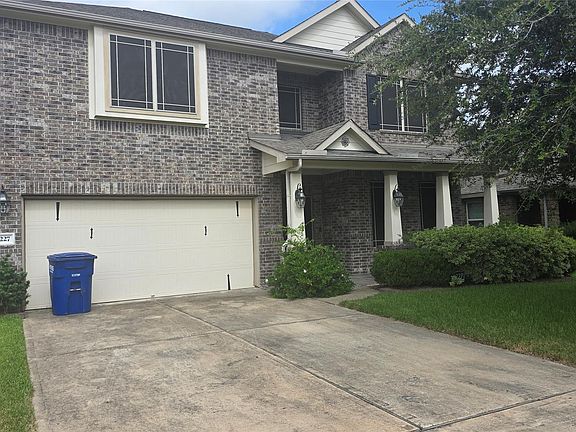 2nd image of 8227 Broadleaf Ave