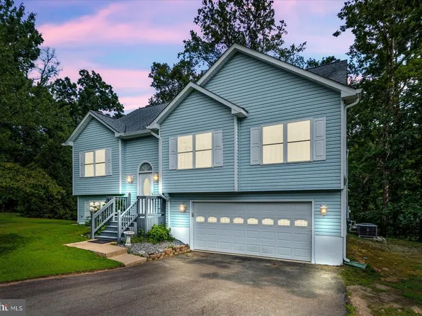4008 N Andover Ln, Fredericksburg, VA 22408