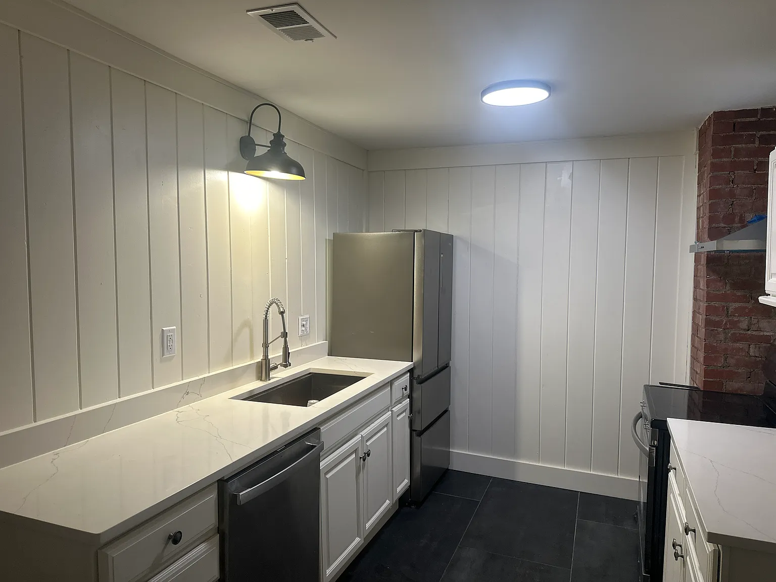 3 bed, 1349 sqft, $3,100 — Photo 4