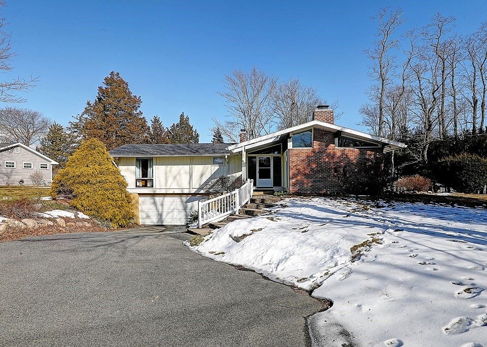 622 Pike Ave, Attleboro, MA 02703 Zillow