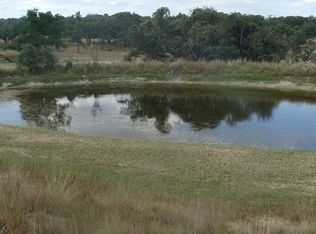 111 Breezy Hills Dr, Fredericksburg, TX 78624