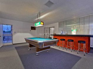 6710 El Cordobes Ave, Las Vegas, NV 89110