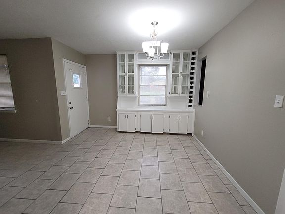 2nd image of 1105 Webster Dr