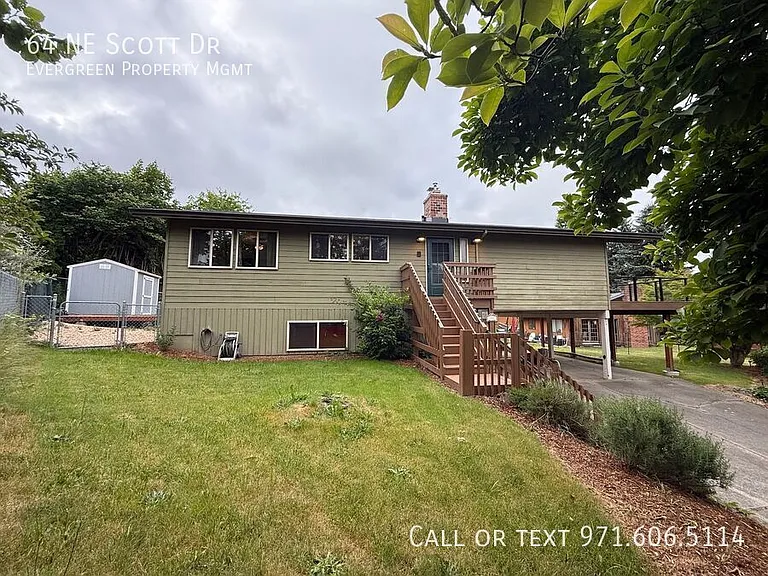 64 NE Scott Dr — Photo 2