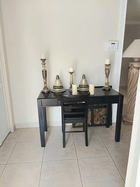 2 bed, 2.0 bath, 1339 sqft, $2,400 — Photo 2
