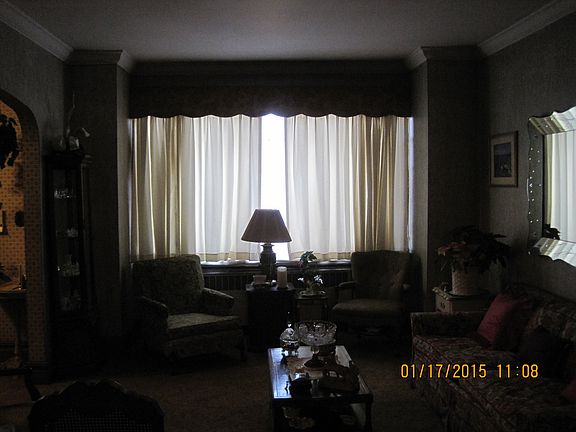 4th image of 458 Clifton Avenue