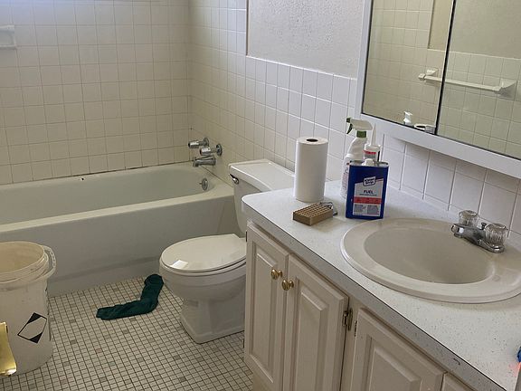 5th image of 2323 Middleground Dr