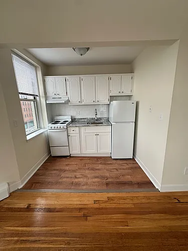 62 Brighton Ave Photo 1