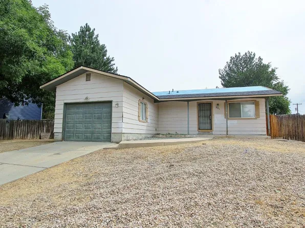 221 S Georgia Ave, Caldwell, ID 83605