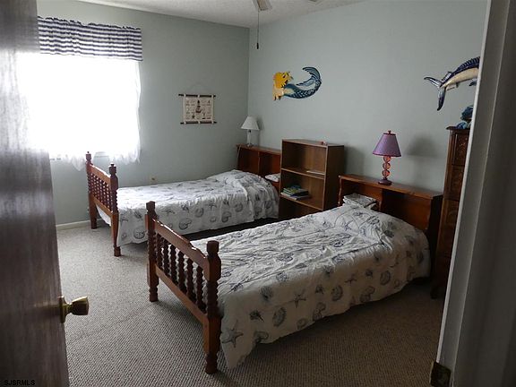3rd image of 2736 Bay Ave #2736