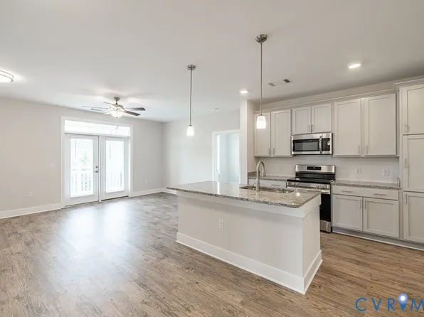 10530 Stony Bluff Dr #105, Ashland, VA 23005