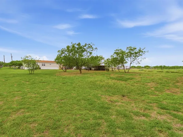 345 Morning Mist, Lockhart, TX 78644