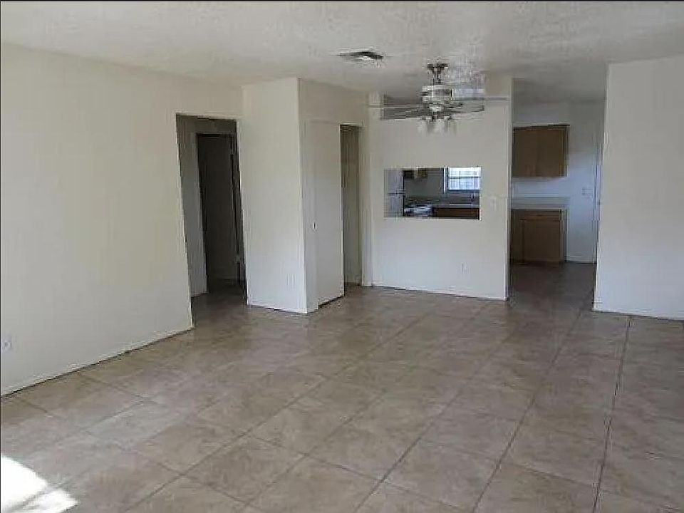 2nd image of 3753 141st Pl APT B