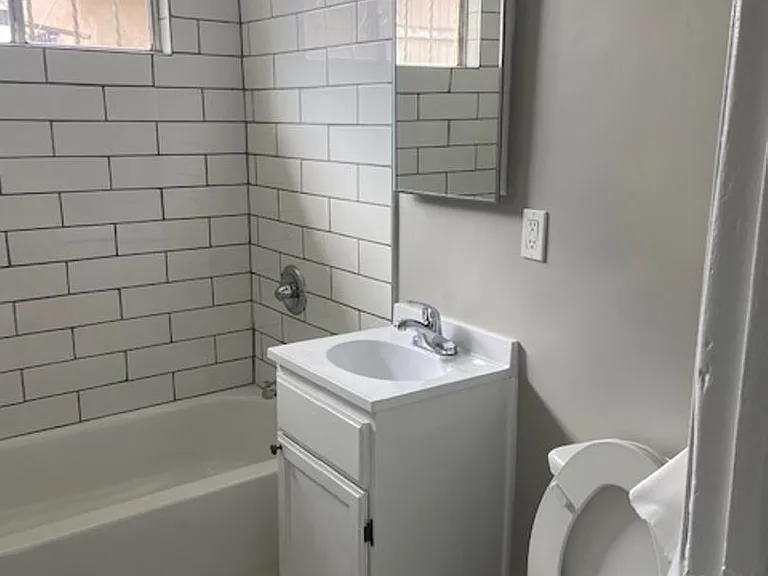 5928 Gotham St — Photo 22