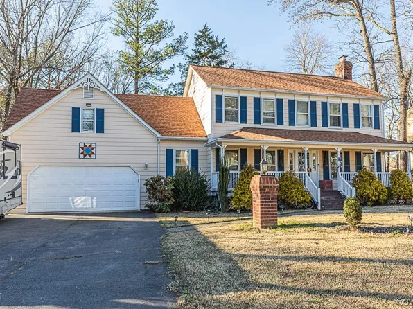 8418 Excaliber Pl, North Chesterfield, VA 23237