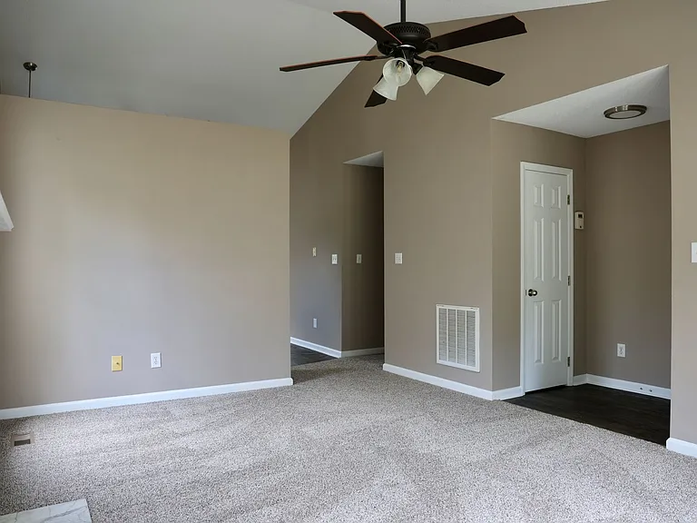 903 Delham Rd — Photo 7