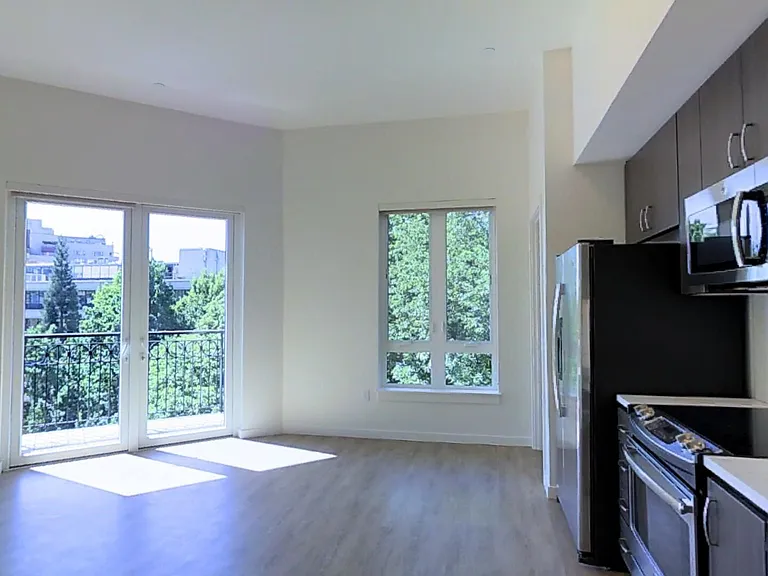 11 Marche Apartments — Photo 53