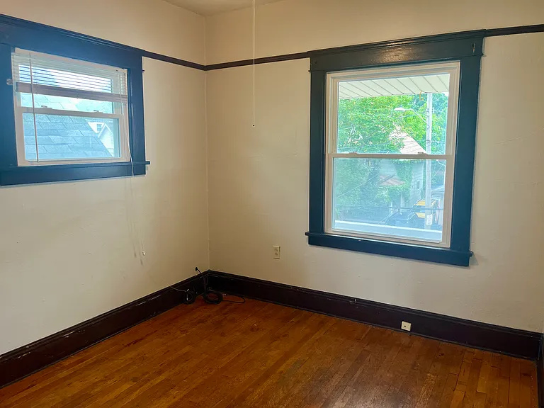 2206 W 105th St — Photo 15