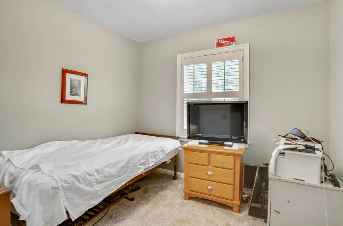 530 South Bellamy Drive - Historic District — Photo 4