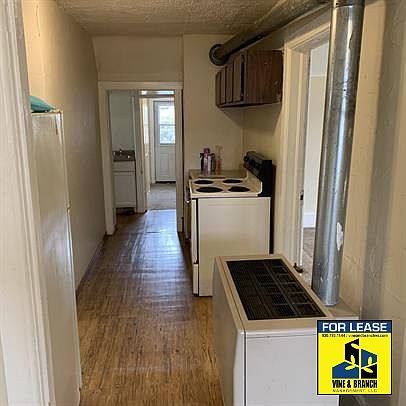 1st image of 1543 S 8th St