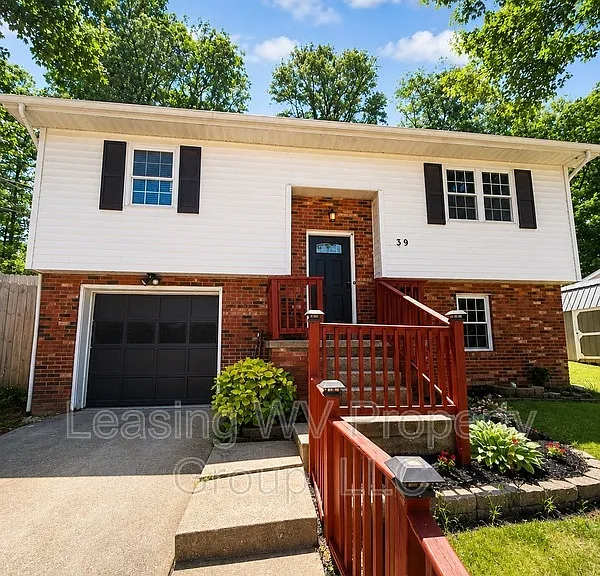 39 Beaver Dr — Photo 1