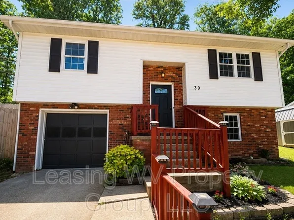 39 Beaver Dr, Hurricane, WV 25526