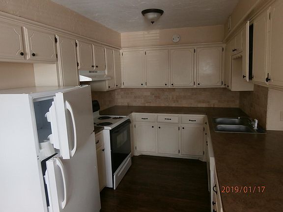 5th image of 6403 NW Oak Ave #B9
