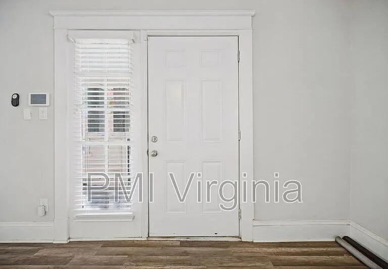 864 W 36th St — Photo 5