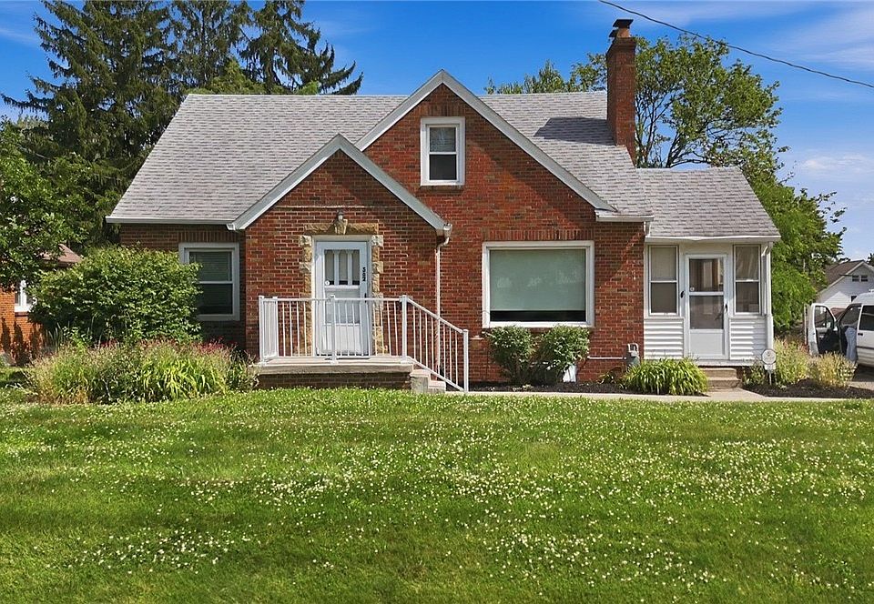 1st image of 562 Arlington Ave