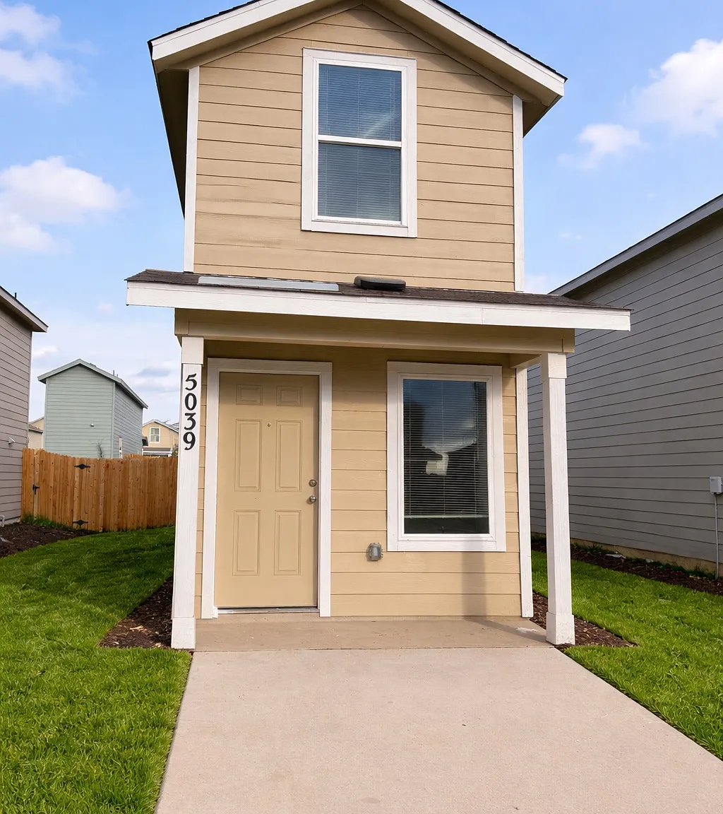2 bed, 850 sqft, $1,400 — Photo 1