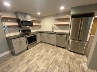 615 Continental Dr, Nashville, TN 37209