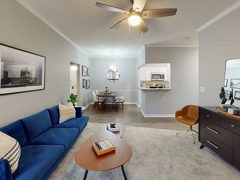 Burlington Oaks Apartments — Photo 5
