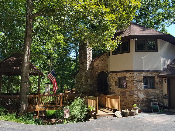 2nd image of 6926 Pine Needle Dr